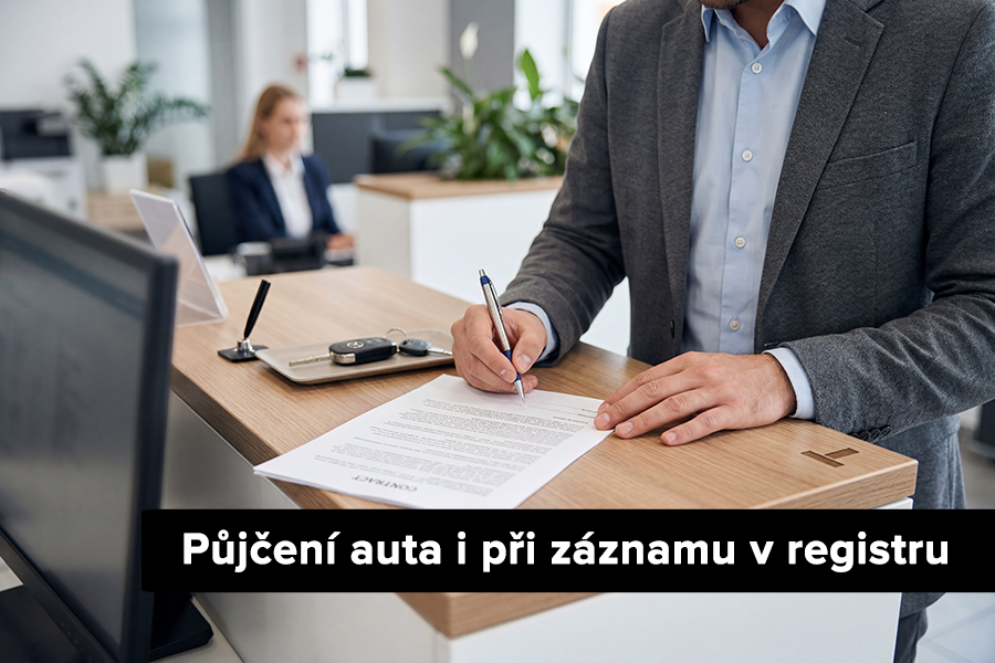 Půjčení auta i při záznamu v registru Moderní zapůjčené auto Taggart na silnici, dostupné i pro klienty s řešeným záznamem v registru.